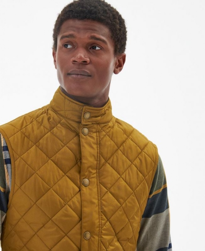 Dark Yellow Men Barbour Lowerdale Vest | US-2648VACDW